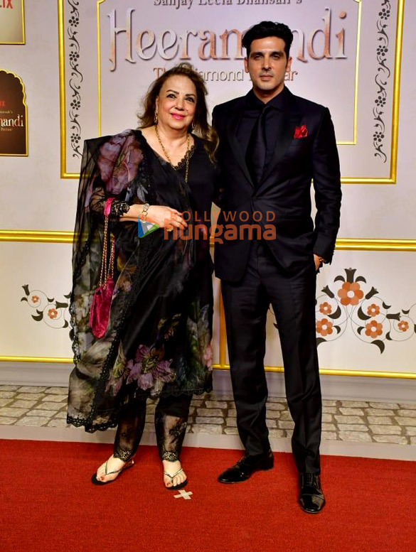 photos aditi rao hydari manisha koirala sanjay leela bhansali and others grace the premiere of heeramandi 24404 34