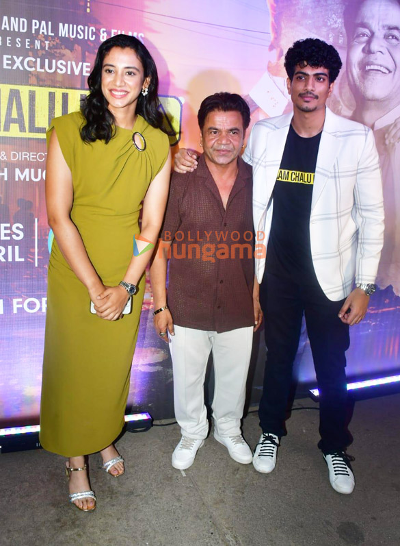 photos celebs grace the premiere of kaam chalu hai 4