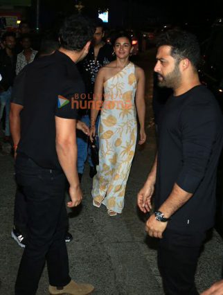 Photos: Jr NTR, Ranbir Kapoor, Alia Bhatt, Hrithik Roshan, Saba Azad ...