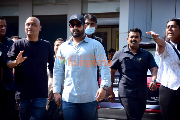 photos jr ntr snapped at kalina airport 1