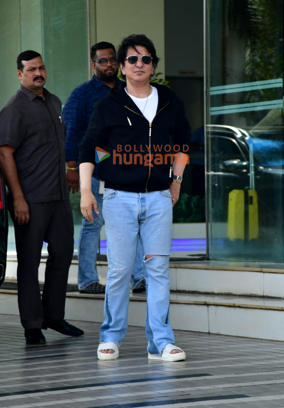 photos kriti sanon nushrratt bharuccha and sajid nadiadwala snapped in andheri 3