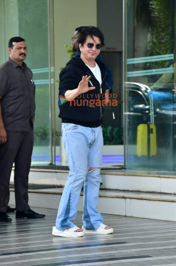 photos kriti sanon nushrratt bharuccha and sajid nadiadwala snapped in andheri 6