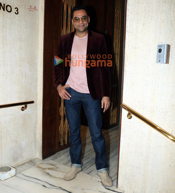 photos nushrratt bharuccha shabana azmi javed akhtar and others snapped at bun tikki wrap up bash at manish malhotras house in bandra 4