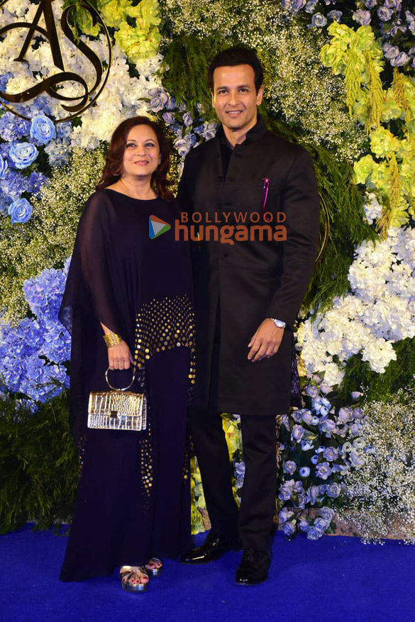 photos producer anand pandit and family snapped with daughter aishwarya and son in law sahil at their wedding reception 26