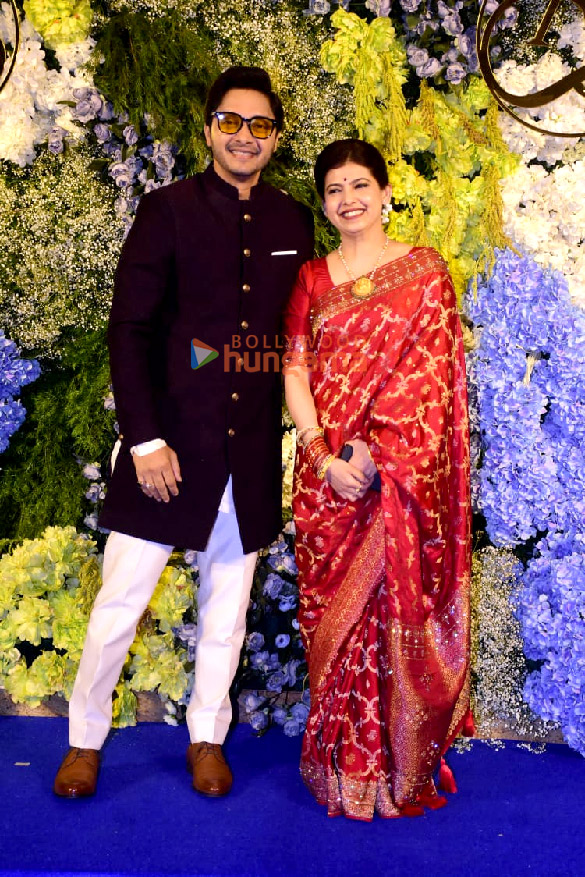 photos producer anand pandit and family snapped with daughter aishwarya and son in law sahil at their wedding reception 8