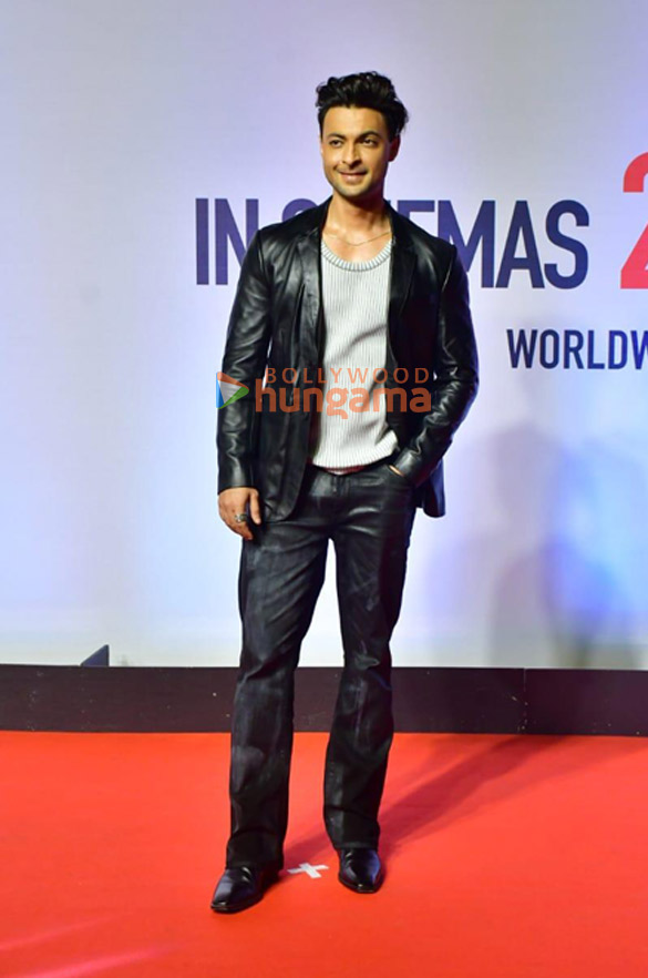 photos salman khan sohail khan arbaaz khan and others grace the premiere of ruslaan 2524 1