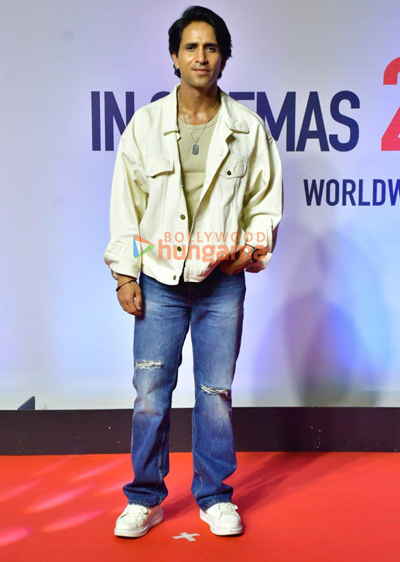 photos salman khan sohail khan arbaaz khan and others grace the premiere of ruslaan 2524 11