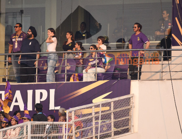 photos shah rukh khan suhana khan ananya panday and abram khan snapped at eden gardens for kolkata knight riders match at ipl 2024 3