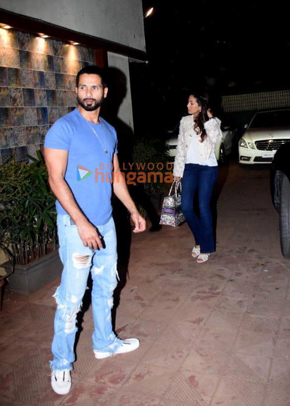 Photos: Shahid Kapoor and Mira Rajput Kapoor snapped in Bandra