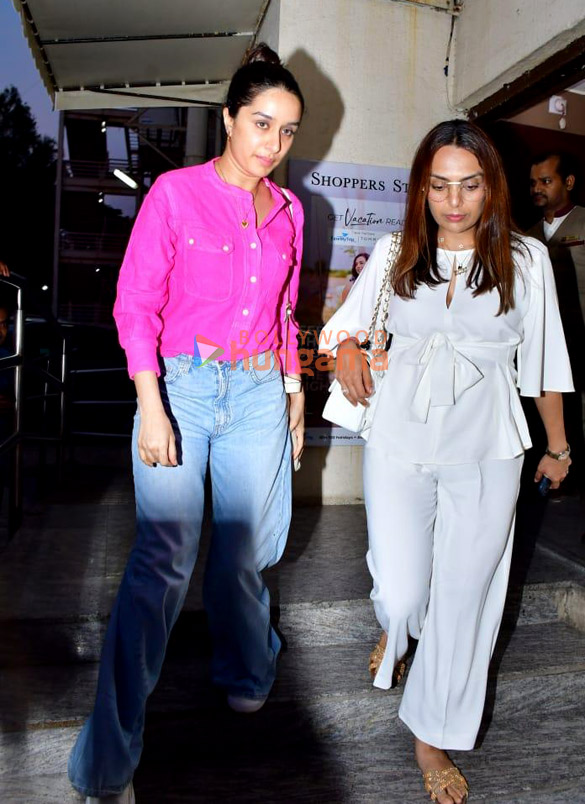 Photos: Shraddha Kapoor snapped at Juhu PVR Photos: Shraddha Kapoor snapped at Juhu PVR