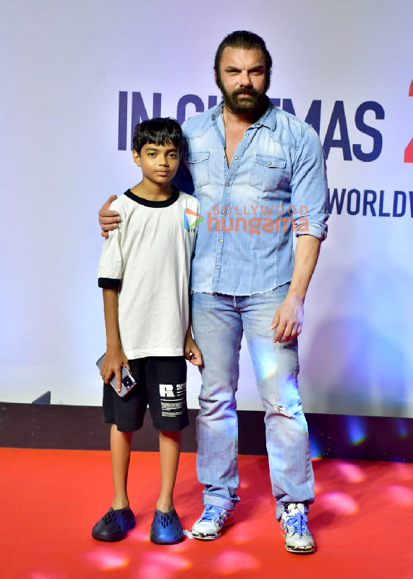 photos sohail khan arbaaz khan and others grace the premiere of ruslaan 11
