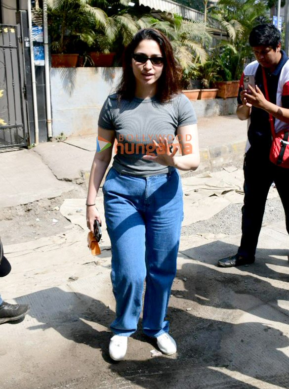 photos tamannaah bhatia snapped outside the dharma office in khar 6