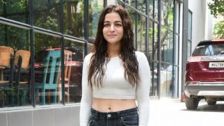 Wamiqa Gabbi flashes her pretty smile for paps as she gets clicked