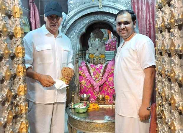 Akshay Kumar seeks blessings at Pushkar's Brahma Temple amid Jolly LLB 3 shoot, see pics 