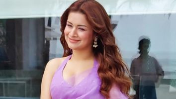 Avneet Kaur looks ethereal in purple saree as she poses for paps