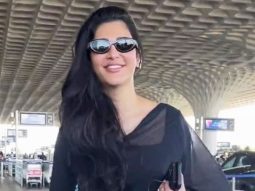Beautiful naari in a black saree! Shruti Haasan