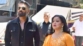 Bharti Singh poses for paps dressed up in Madhuri’s Dhak Dhak look