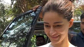 Ananya Panday smiles for paps as she gets clicked for her daily gym sessions