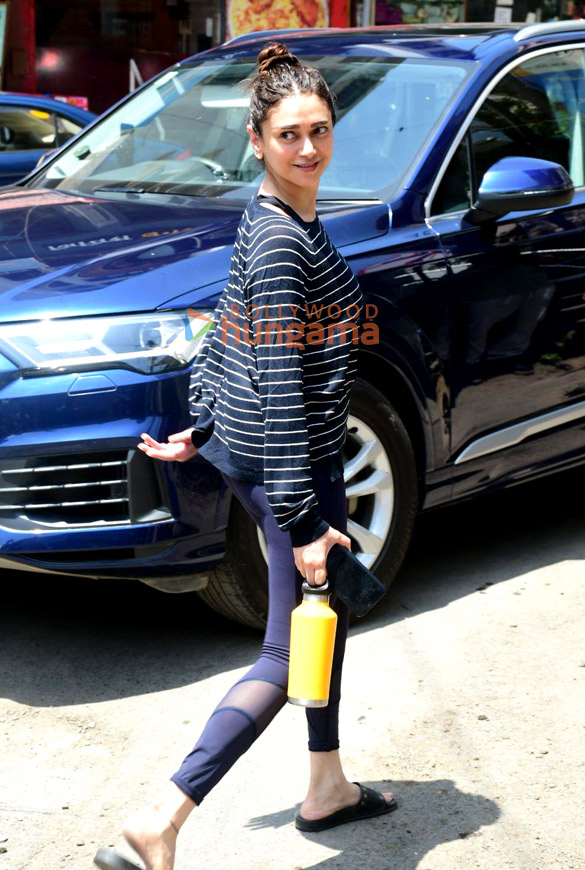 photos aditi rao hydari snapped in pali hill 3