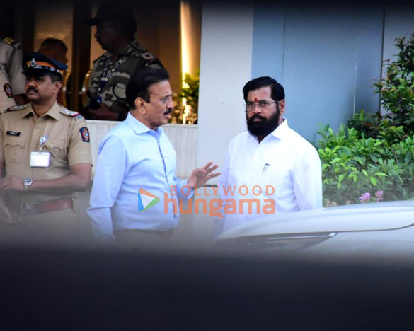 photos ajay devgn suhana khan and others snapped at kalina airport 1