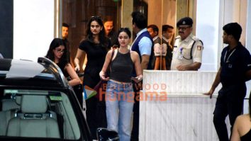 Photos: Ananya Panday, Shanaya Kapoor and others snapped at Kalina airport