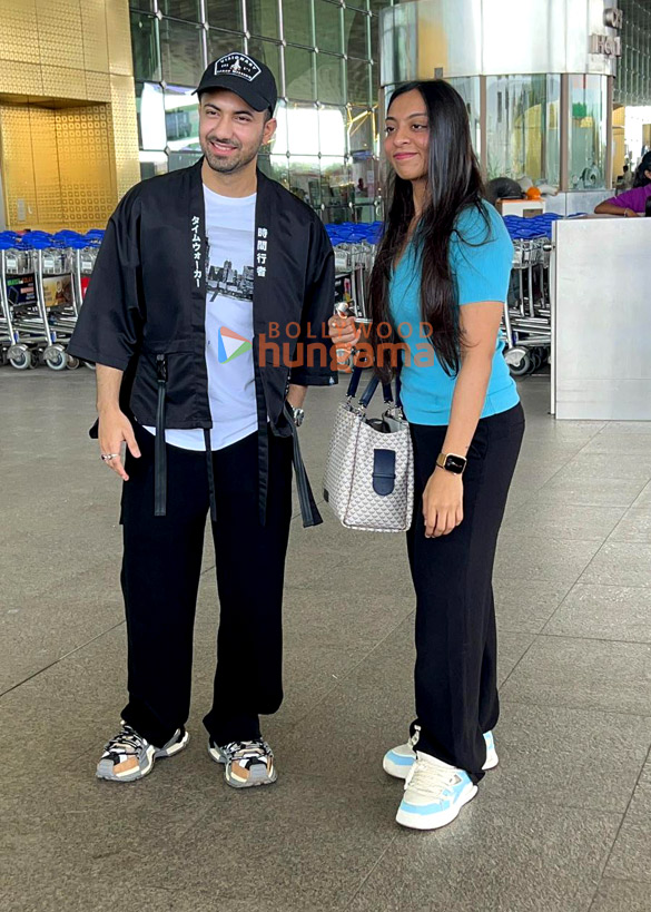 photos chahatt khanna tanishaa mukerji neil nitin mukesh and others snapped at the airport 2