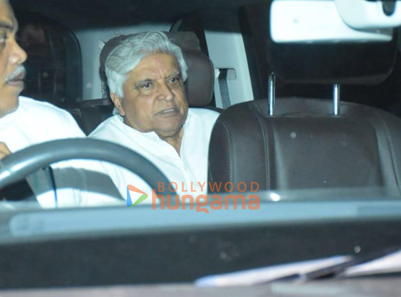 photos chunky panday javed akthar and others snapped outside hinduja hospital in khar 7