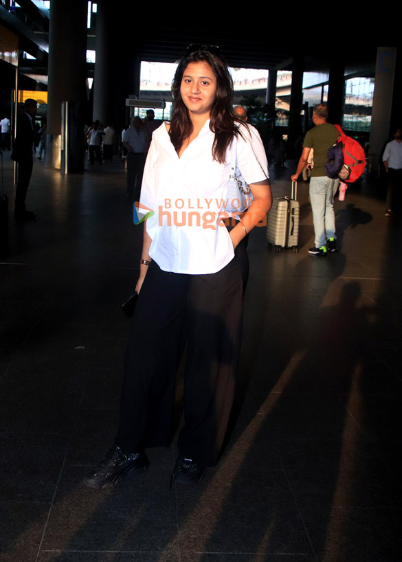 photos fatima sana shaikh manoj bajpayee sonu sood and others snapped at the airport 1