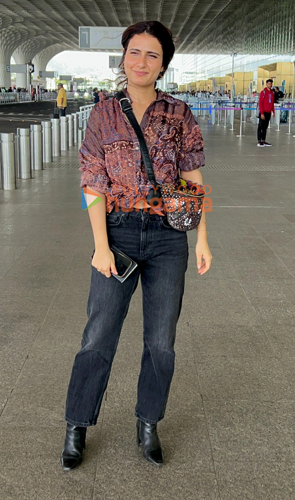 photos fatima sana shaikh sonu sood and rupali ganguly snapped at the airport 1