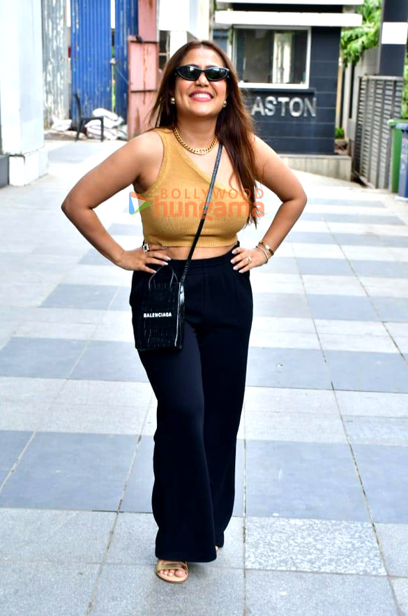 photos neha kakkar ravi dubey and sargun mehta snapped in andheri 2