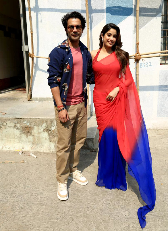 photos rajkummar rao and janhvi kapoor snapped during mr and mrs mahi promotions in town 1 2