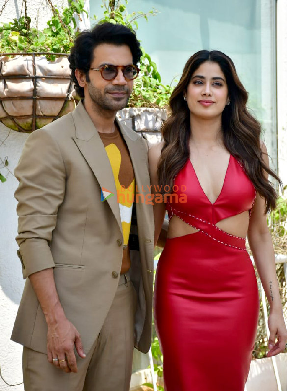 Photos: Rajkummar Rao and Janhvi Kapoor snapped promoting their film Mr. And Mrs. Mahi