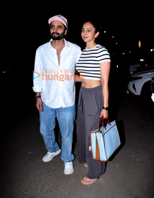 photos rakul preet singh and jackky bhagnani snapped in bandra 4 2