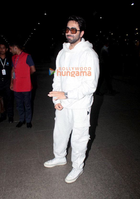 photos ranveer singh and ayushmann khurrana snapped at the airport 2