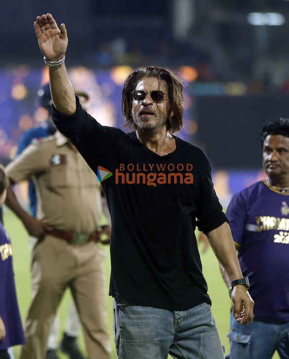 photos shah rukh khan aryan khan abram khan gauri khan suhana khan and others snapped in chennai as kkr lifts ipl 2024 trophy 9