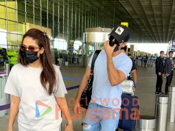 Photos: Shahid Kapoor, Mira Rajput Kapoor, Athiya Shetty and others snapped at the airport