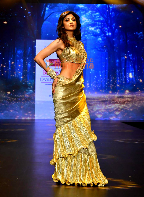 photos shilpa shetty walk for asha at bombay times fashion week 2024 3