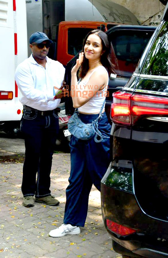 photos shraddha kapoor snapped after a shoot 3