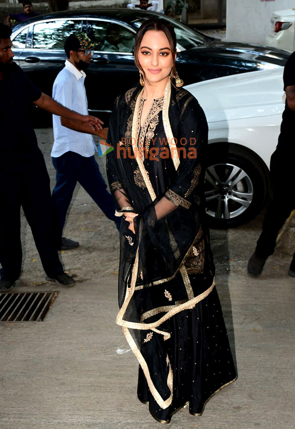 photos sonakshi sinha fardeen khan aditi rao hydari and others snapped at the success bash of heeramandi 8