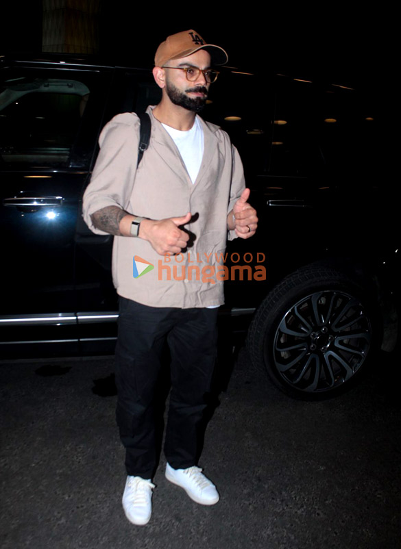 Photos: Virat Kohli snapped at the airport