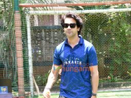Photos: Zaheer Khan and Rajkummar Rao with team Srikanth snapped playing cricket with visually impaired players at Astro Turf, NSCI Club, Worli