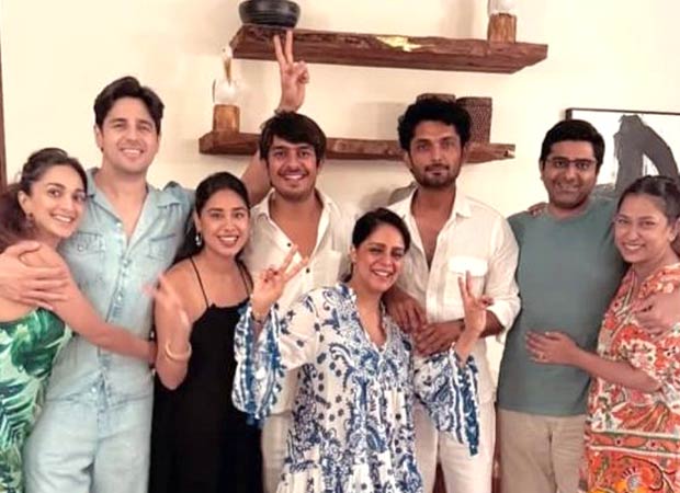 Sidharth Malhotra and Kiara Advani have a fun trip in Goa; photos go viral on social media