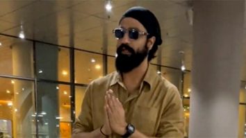 So sweet! Vicky Kaushal poses with a fan at the airport