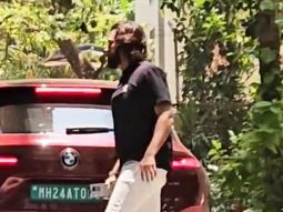 Such a gentleman! Riteish Deshmukh opens car door for Genelia D’Souza