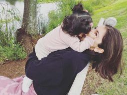 Anushka Sharma goes on an ice cream date with daughter Vamika Kohli in New York, video goes viral, watch