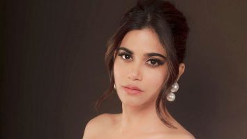 Aaditi Pohankar steals the limelight with her flawless look