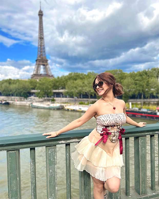 Avneet Kaur gives a peek into her Parisian Getaway, see pics 