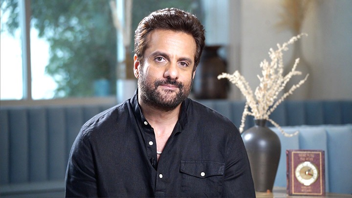 Hilarious: When Fardeen Khan dozed off during a movie narration Hilarious: When Fardeen Khan dozed off during a movie narration