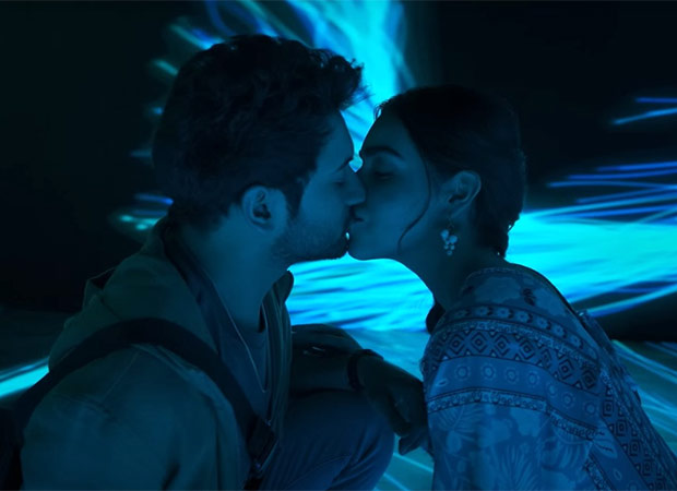 Ishq Vishk Rebound Makers unveil new rendition of 'Chot Dil Pe Lagi' captivating young romance, watch