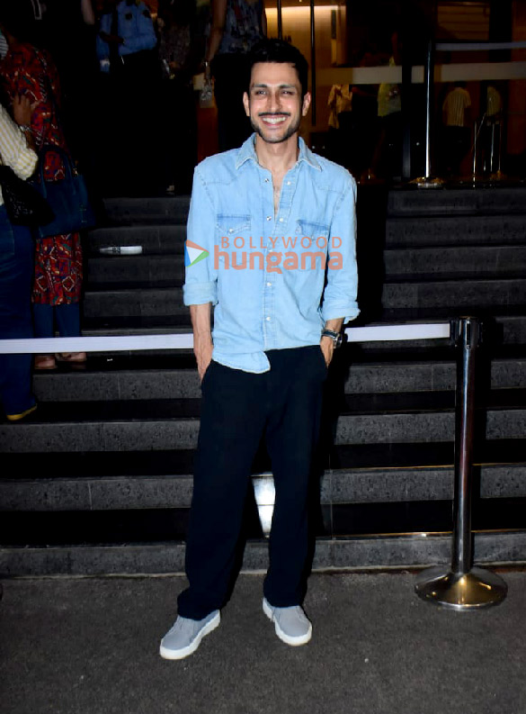 photos bhumi pednekar amol parashar konkona sen sharma and others snapped at sumukhi sureshs stand up show in bandra 3